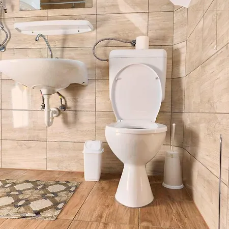 Nyaraló - Balaton 18118 Balatonberény