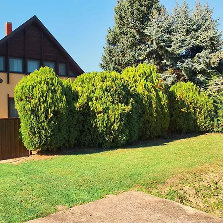 - Balaton 18118 Nyaraló Balatonberény