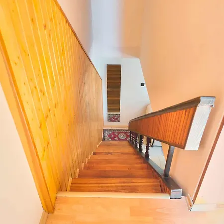 - Balaton 18118 * Balatonberény