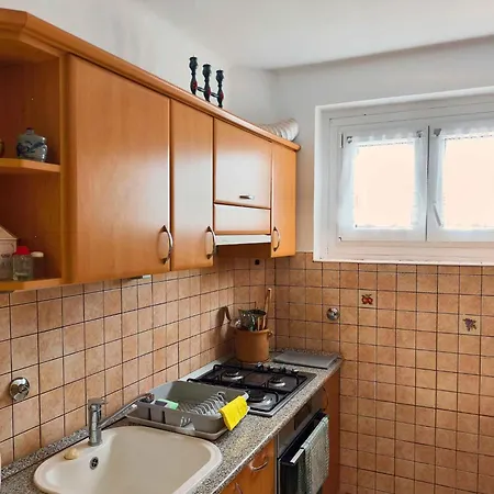 - Balaton 18118 * Balatonberény